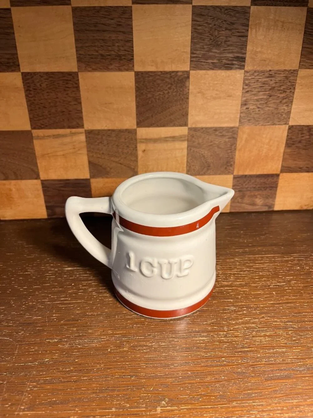Debbie Kingston Country Farmhouse Creamer 1 Cup Measuring Cup A577